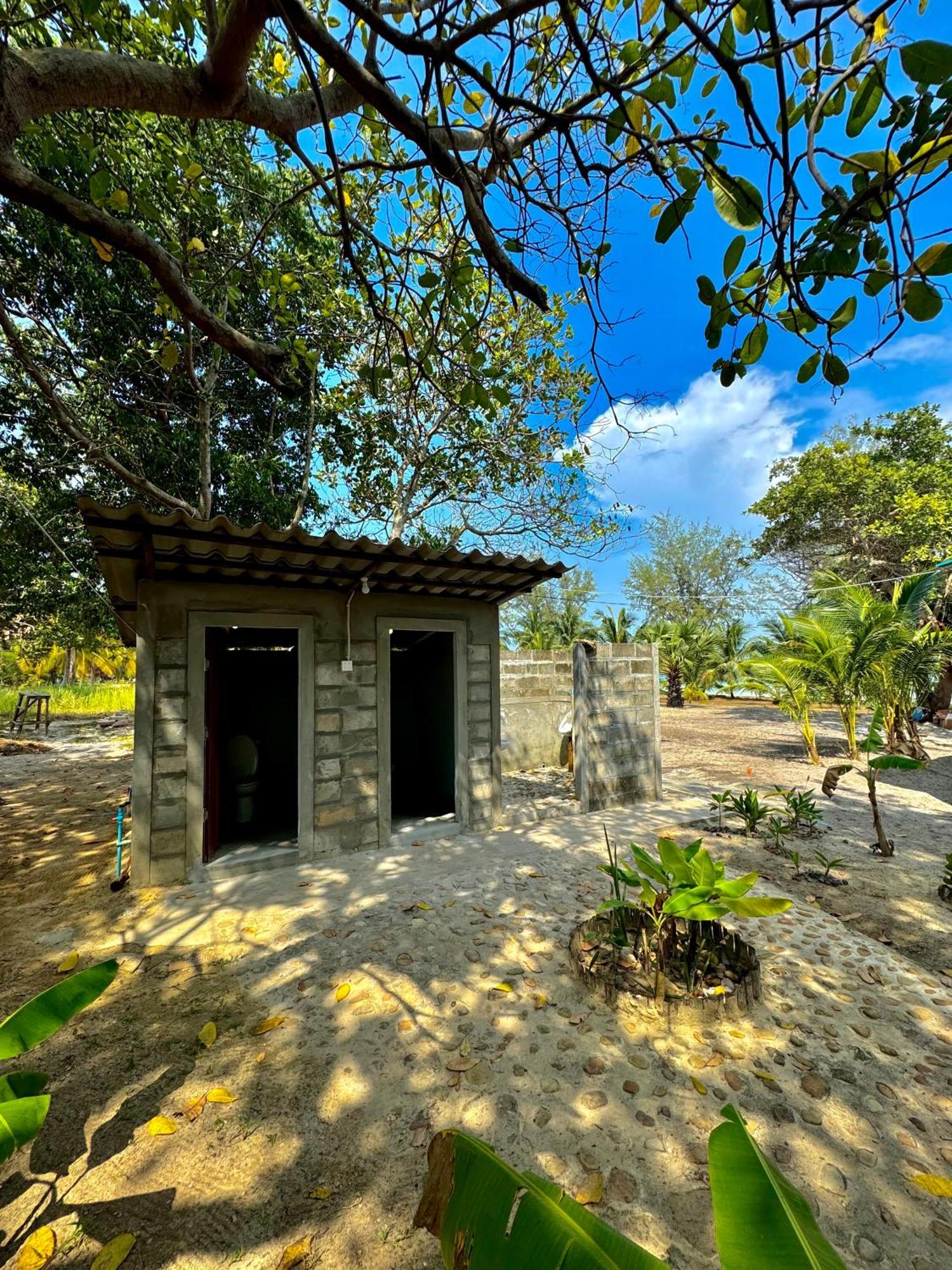 بيت شباب Rafikis Retreat Derm Tkov Village المظهر الخارجي الصورة