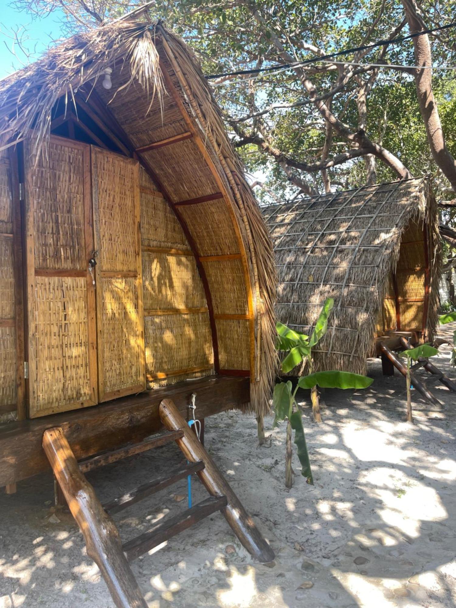 بيت شباب Rafikis Retreat Derm Tkov Village المظهر الخارجي الصورة