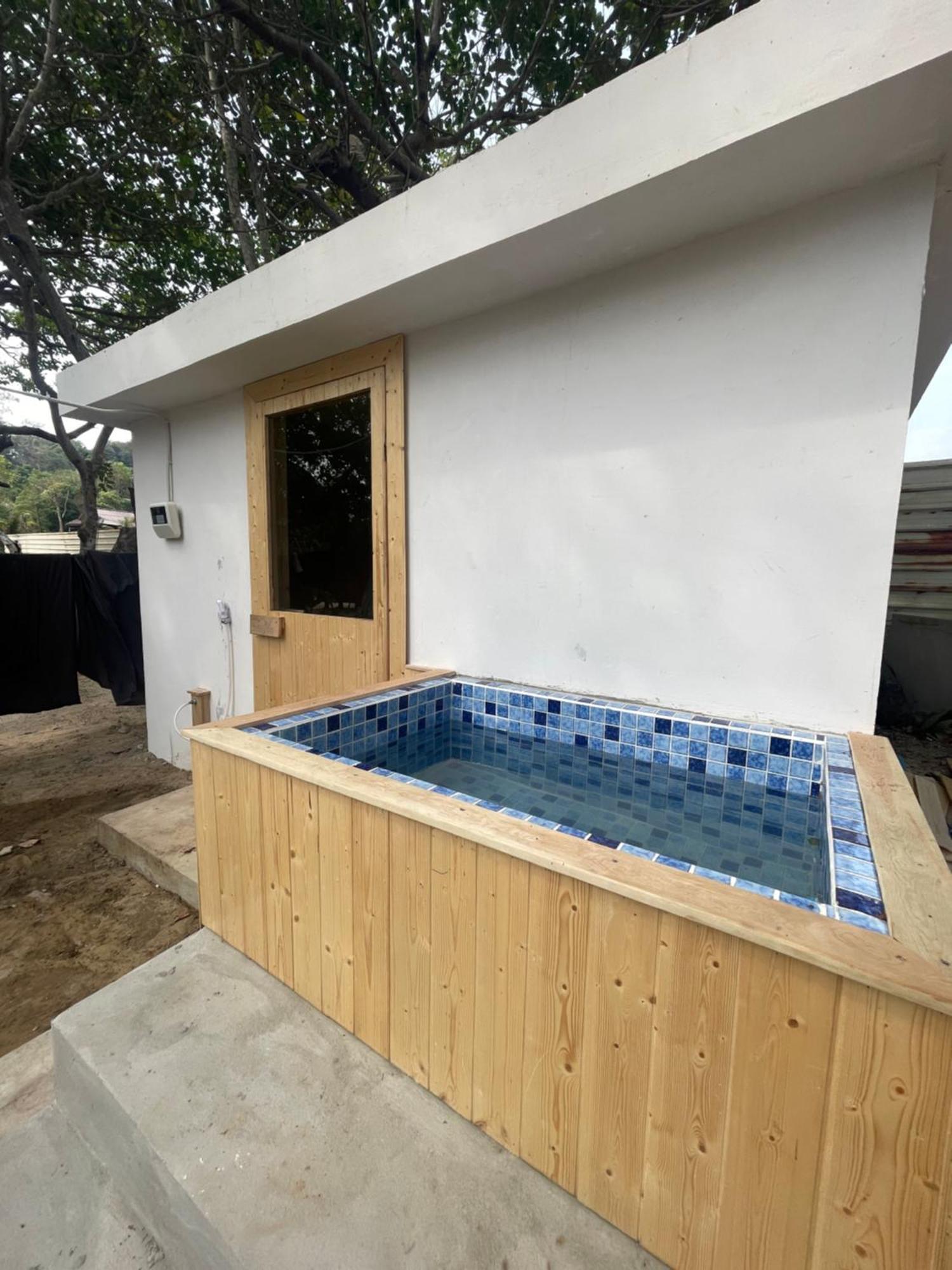 بيت شباب Rafikis Retreat Derm Tkov Village المظهر الخارجي الصورة